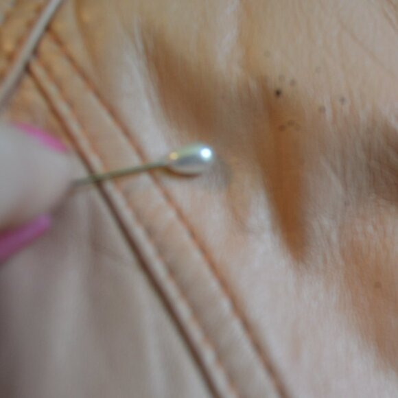 Chico's 1/M Peachy Beige Leather Jacket 3/4 Sleeves Slanted Pockets - Picture 5 of 8